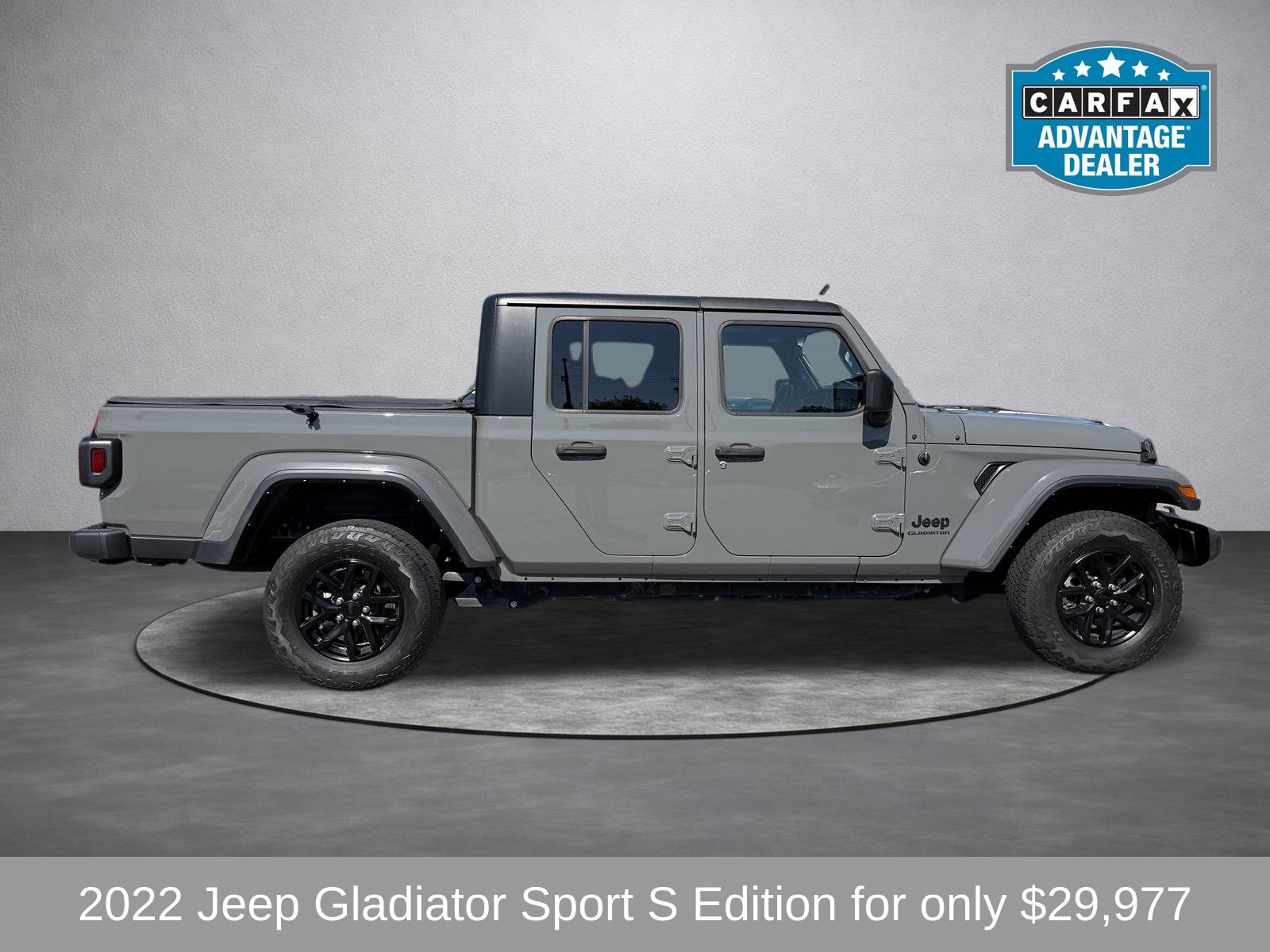 Used 2022 Jeep Gladiator Sport AWD/4WD image 2