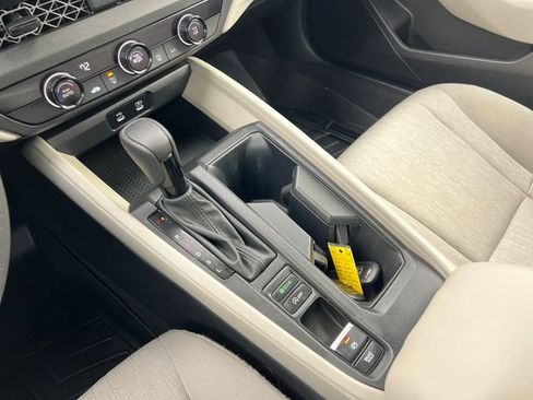 Used 2023 Honda Accord LX image 25