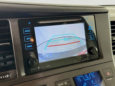 Certified 2017 Toyota Sienna XLE image 13