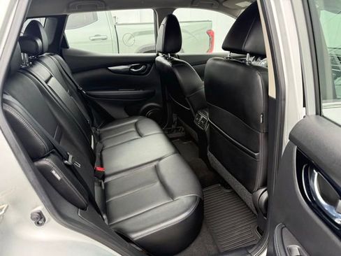 Used 2021 Nissan Rogue Sport SL image 25