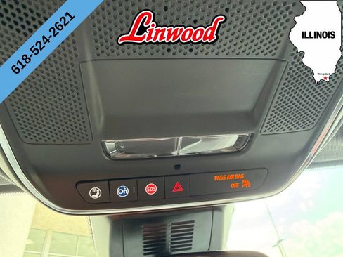 Used 2026 Chevrolet Equinox RS FWD image 33