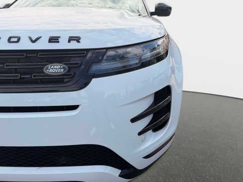 Used 2026 Land Rover Range Rover Evoque Dynamic SE AWD/4WD image 9