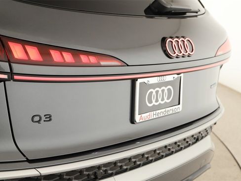 New 2026 Audi Q3 quattro 2.0T image 28