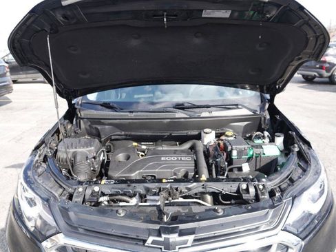 Used 2021 Chevrolet Equinox LT image 38