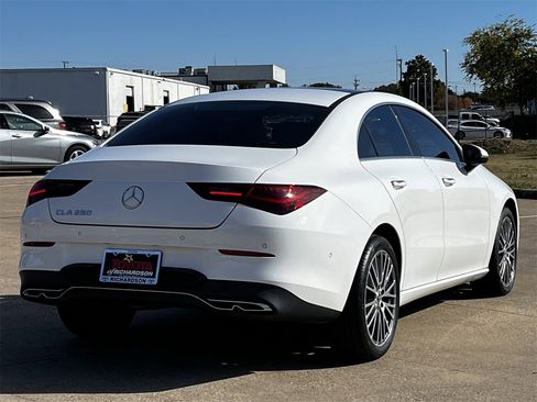 Used 2024 Mercedes-Benz CLA 250 image 4