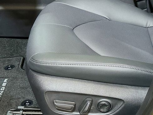 New 2026 Toyota Grand Highlander FWD image 17