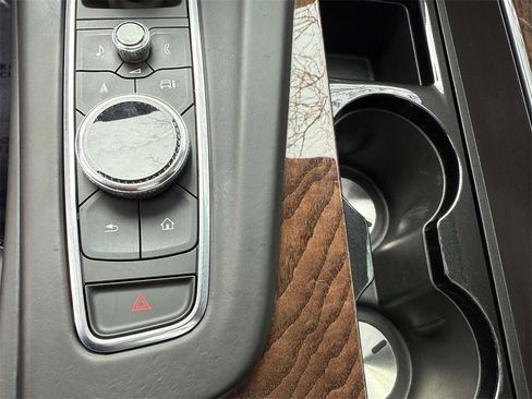 Used 2021 Cadillac Escalade Sport Platinum image 25