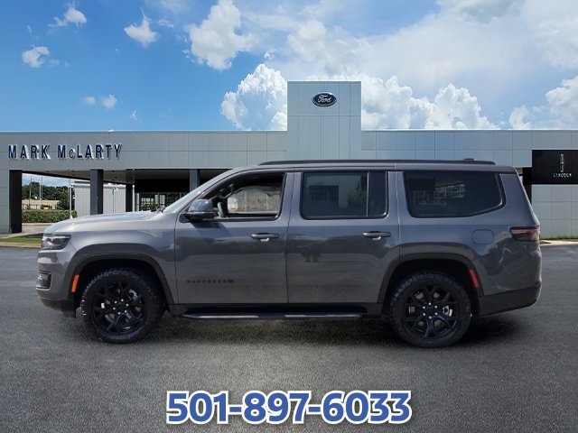 Used 2024 Jeep Wagoneer Series II AWD/4WD image 2