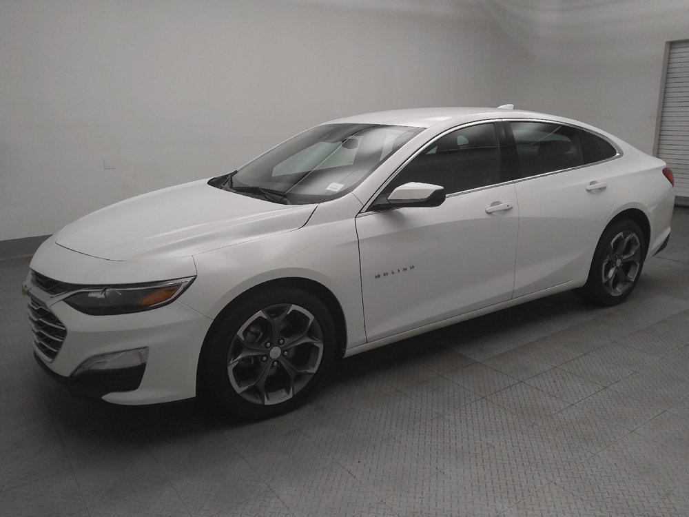 Used 2024 Chevrolet Malibu LT FWD image 2