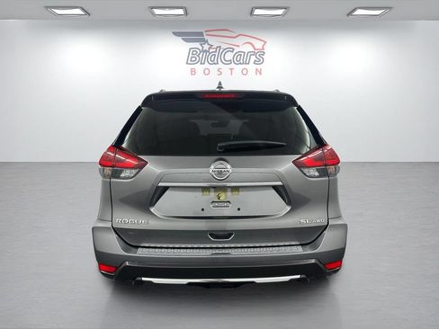 Used 2018 Nissan Rogue SL w/ Premium Package AWD/4WD image 5