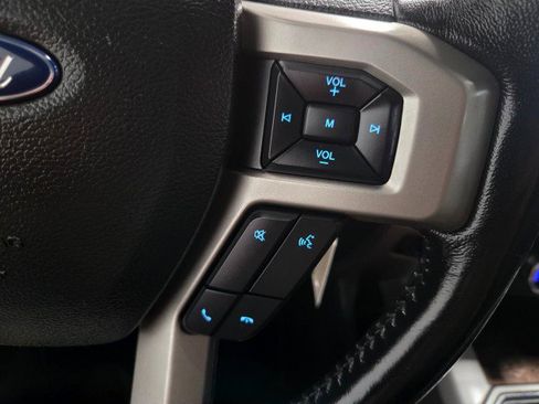 Used 2022 Ford F250 Lariat w/ Chrome Package image 45