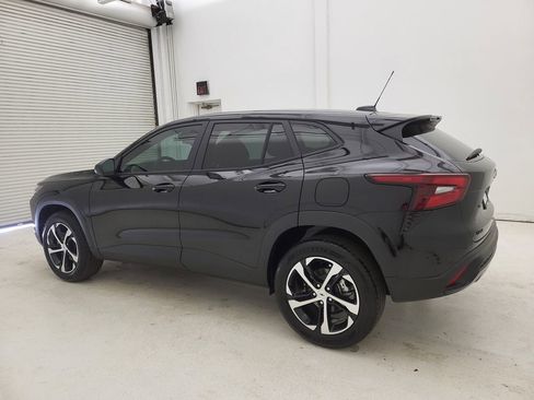New 2026 Chevrolet Trax RS w/ Sunroof Package FWD image 16