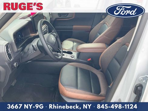 Used 2025 Ford Bronco Sport Outer Banks w/ Outer Banks Tech Package+ AWD/4WD image 17