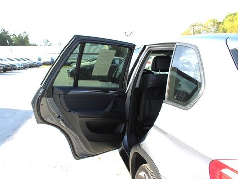 Used 2010 BMW X5 xDrive35d AWD/4WD image 31