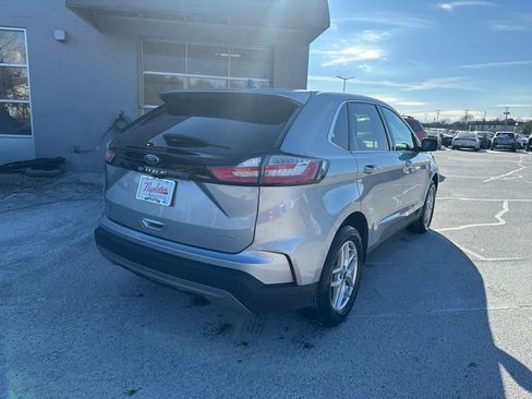 Used 2024 Ford Edge SEL image 7