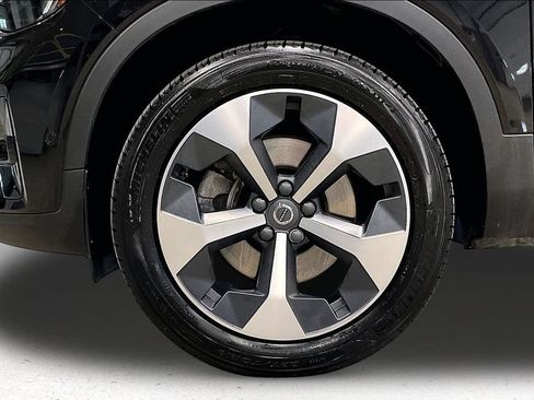 Certified 2026 Volvo XC40 B5 Plus w/ Protection Package Premier AWD/4WD image 34