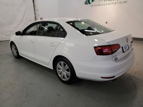 Used 2017 Volkswagen Jetta S image 4