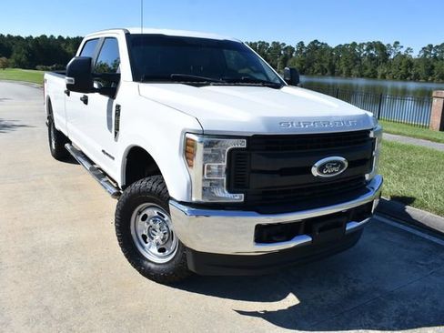 Used 2019 Ford F250 XL w/ Power Equipment Group image 2