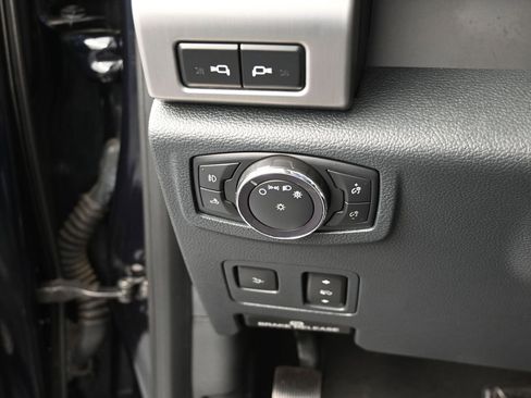 Used 2022 Ford F350 Platinum image 36