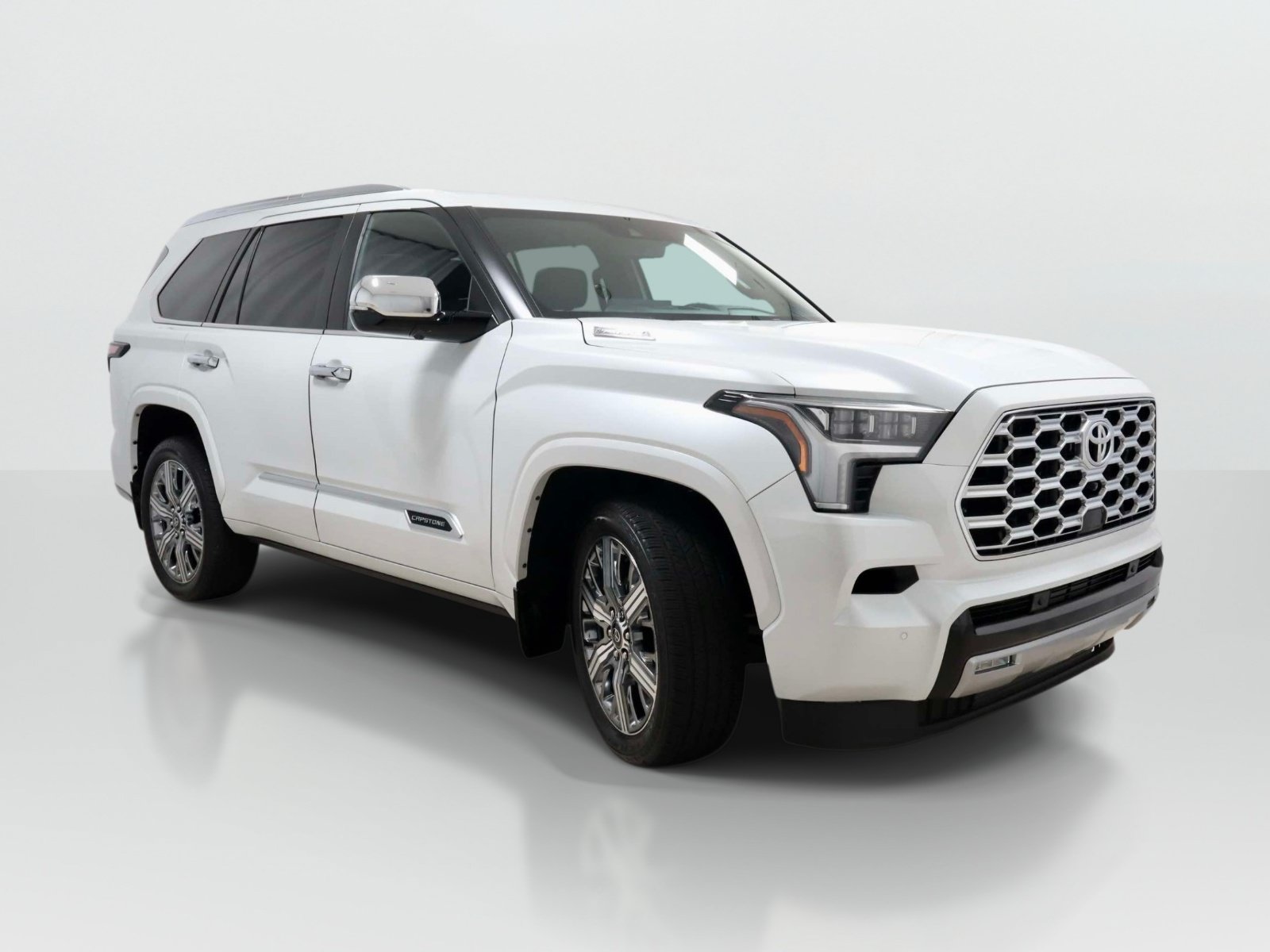 Used 2026 Toyota Sequoia Capstone AWD/4WD image 7