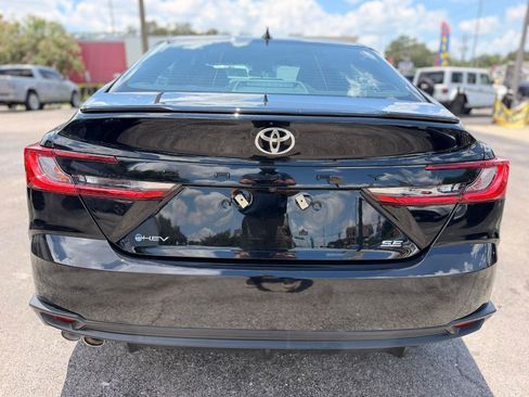 Used 2026 Toyota Camry SE FWD image 10