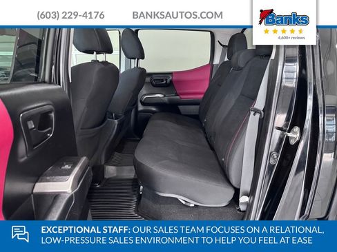 Used 2020 Toyota Tacoma SR5 image 9