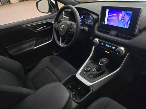 Certified 2024 Toyota RAV4 SE w/ Convenience Package AWD/4WD image 30