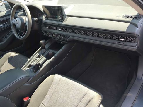 Used 2023 Honda Accord EX image 28