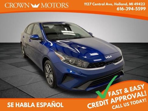 Used 2023 Kia Forte LXS w/ LXS Technology Package FWD image 1