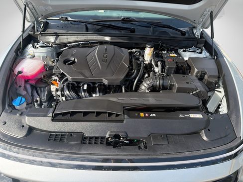 Used 2025 Hyundai Sonata SE FWD image 33