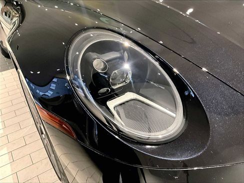 Used 2021 Porsche 911 Carrera image 15