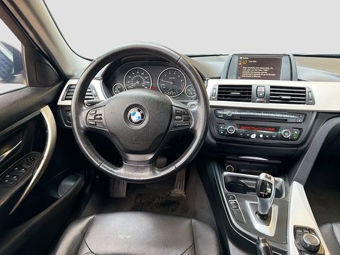 Used 2014 BMW 320i xDrive Sedan image 18