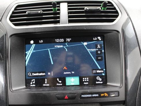 Used 2017 Ford Explorer XLT w/ Equipment Group 201A AWD/4WD image 30