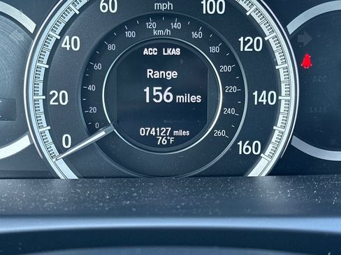 Used 2017 Honda Accord Touring image 38