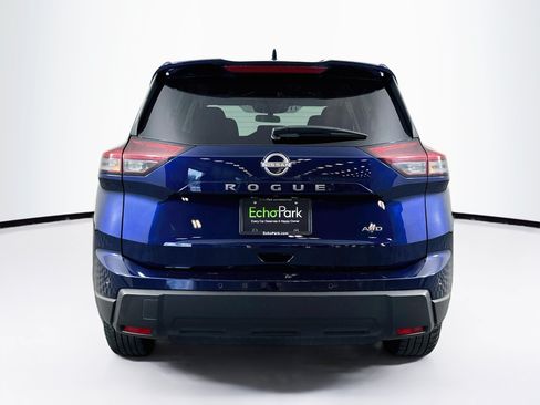 Used 2025 Nissan Rogue SV AWD/4WD image 7