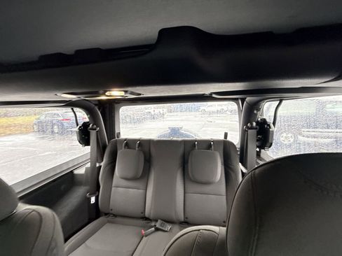 Used 2020 Jeep Wrangler Sport image 11