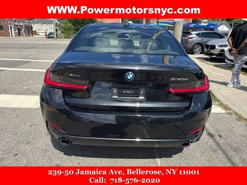 Used 2024 BMW 330e xDrive w/ Convenience Package image 4