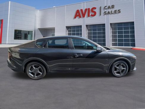 Used 2025 Kia K4 LXS image 5