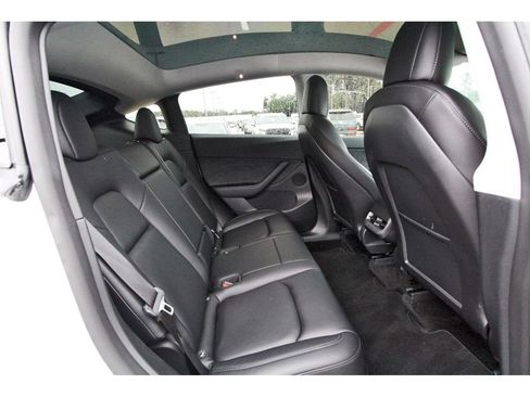 Used 2021 Tesla Model Y Long Range AWD/4WD image 10