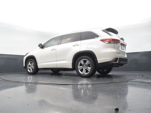 Used 2018 Toyota Highlander Limited image 52