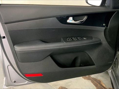 Used 2022 Kia Forte GT-Line w/ GT-Line Premium Package FWD image 24
