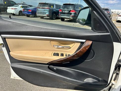 Used 2017 BMW 330i xDrive Sedan AWD/4WD image 20