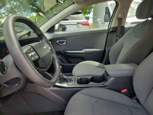Used 2025 Kia K4 FWD image 11