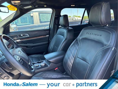 Used 2018 Ford Explorer Platinum AWD/4WD image 11