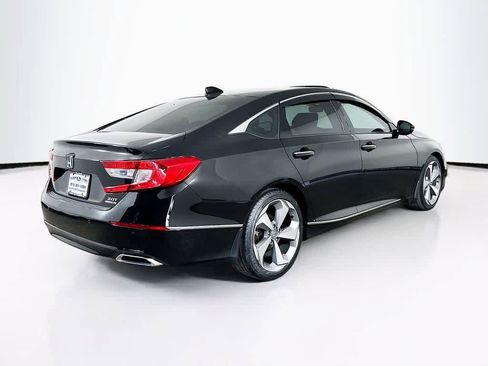 Used 2018 Honda Accord Touring image 25