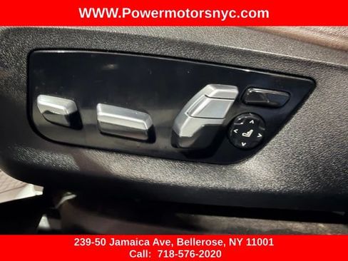 Used 2021 BMW 750i xDrive w/ Executive Package AWD/4WD image 52
