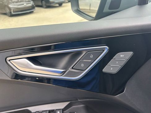 Used 2023 Audi Q4 e-tron Premium Plus w/ Premium Plus image 51