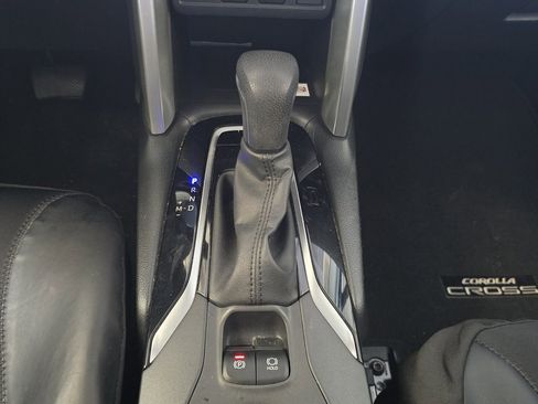 Used 2023 Toyota Corolla Cross LE image 17