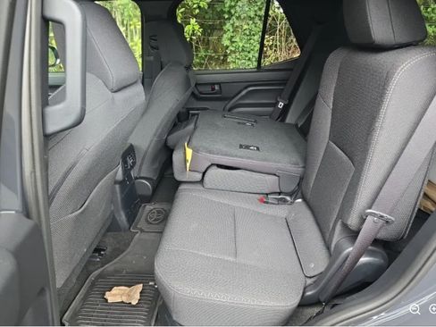 Used 2026 Toyota 4Runner SR5 AWD/4WD image 5