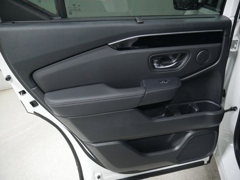 New 2025 Honda Pilot EX-L image 20